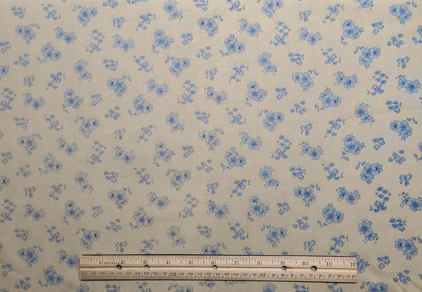 Tan Fabric / Blue Scattered Flower Print - Selvage to Selvage Print