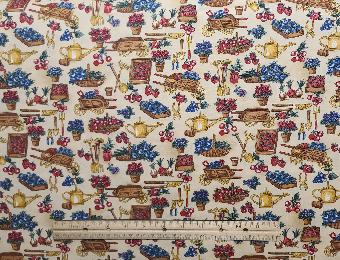 Country Fair by Hoffman International Fabrics - Tan Tonal Fabric / Red, Tan, Blue Garden Print