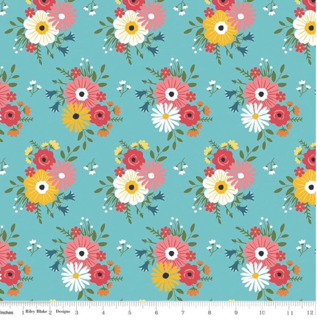 Riley Blake Designs Pattern C14791 Gone Glamping by Lori Whitlock 2024 - Bouquets - Aqua Fabric / Big Flower Bouquet