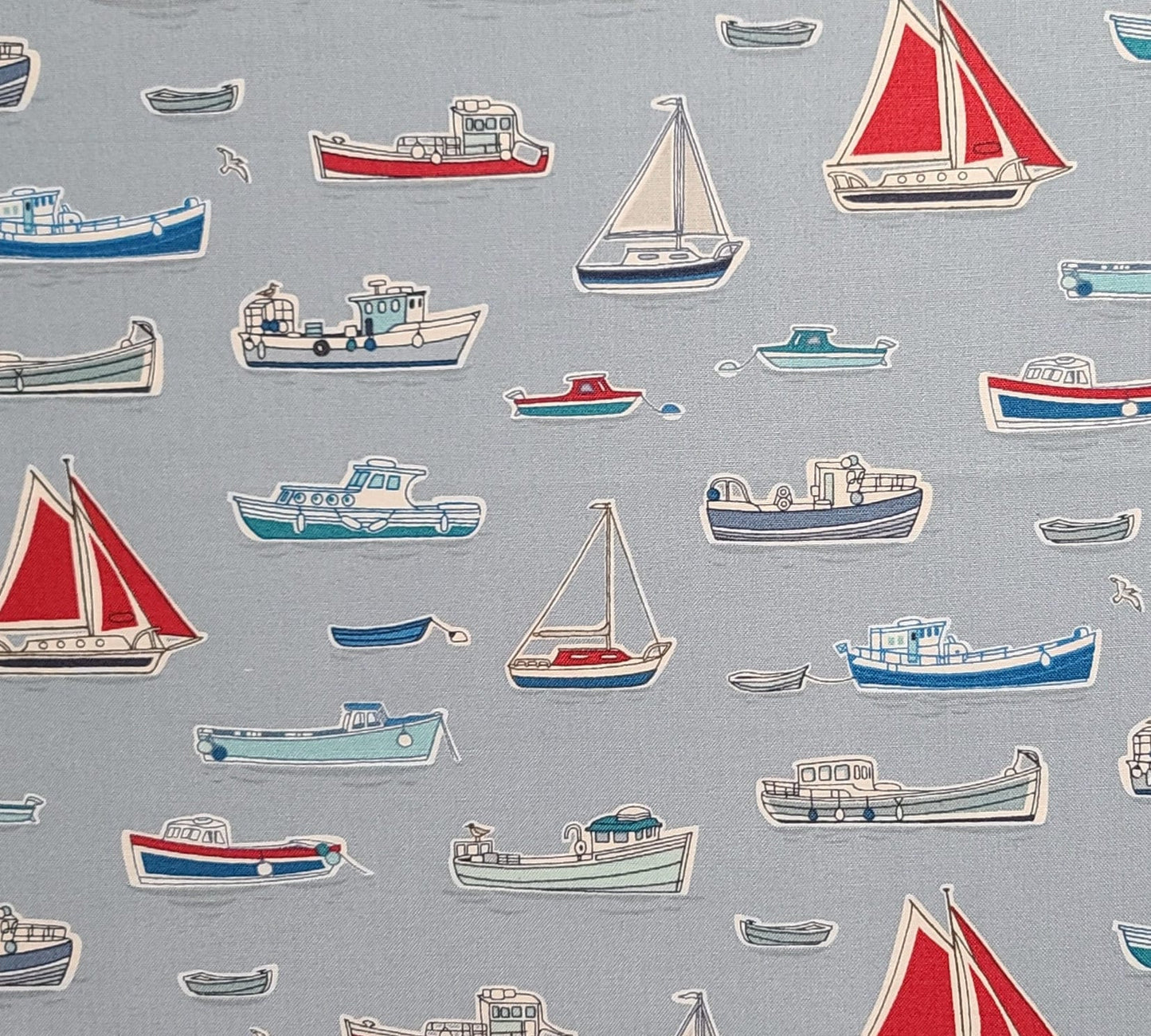 EOB - 1768 Marina Boats The Henley Studio Makower UK - Light Blue Fabric / Vintage Sailboat Print