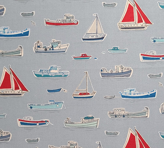 EOB - 1768 Marina Boats The Henley Studio Makower UK - Light Blue Fabric / Vintage Sailboat Print