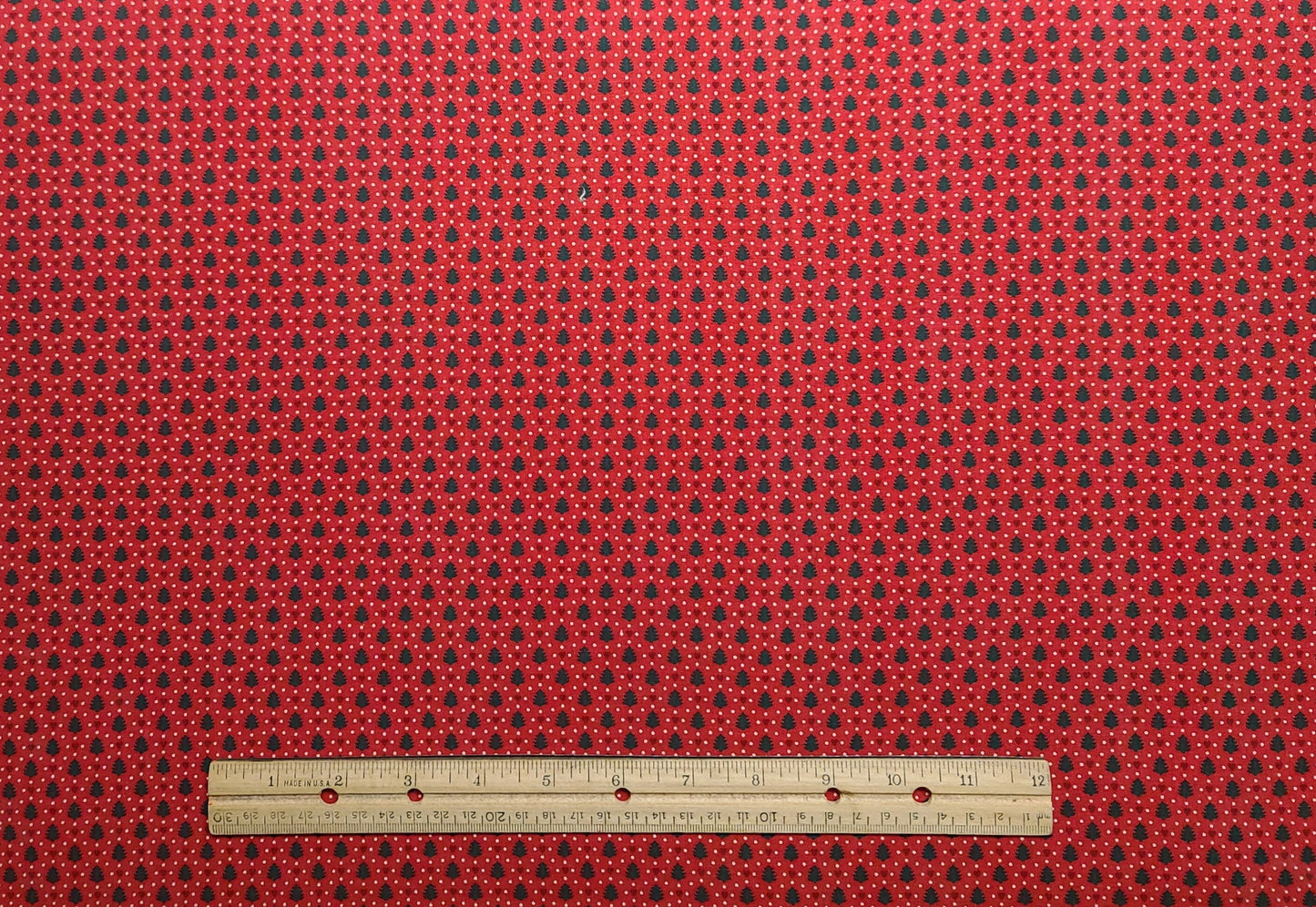 EOB - Oakhurst Textiles Inc - Red Fabric / Green Tree, Heart, Dot Print