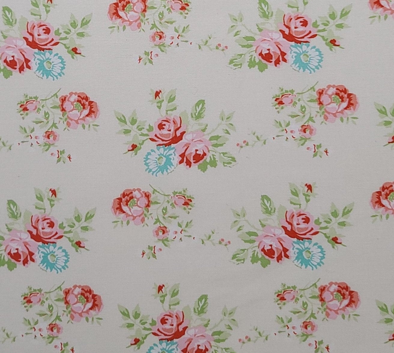 Fabric Traditions 2018 - Soft White Fabric / Red, Pink, Teal Flower Print