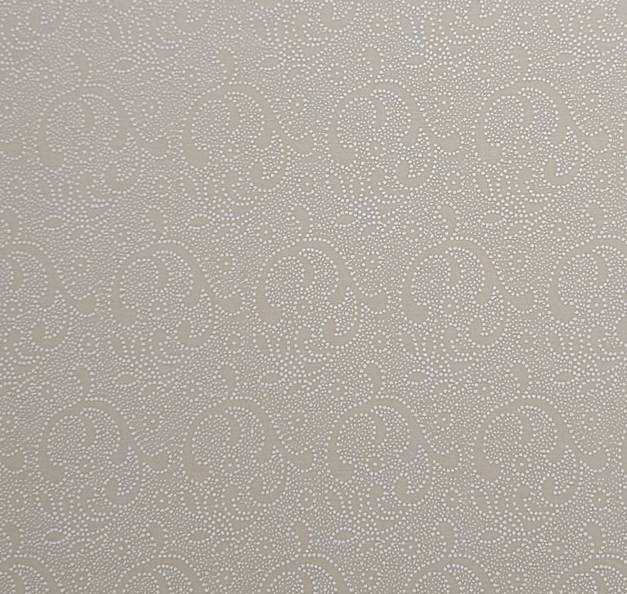 Cream Fabric / White Dot Filigree Pattern - Selvage to Selvage Print