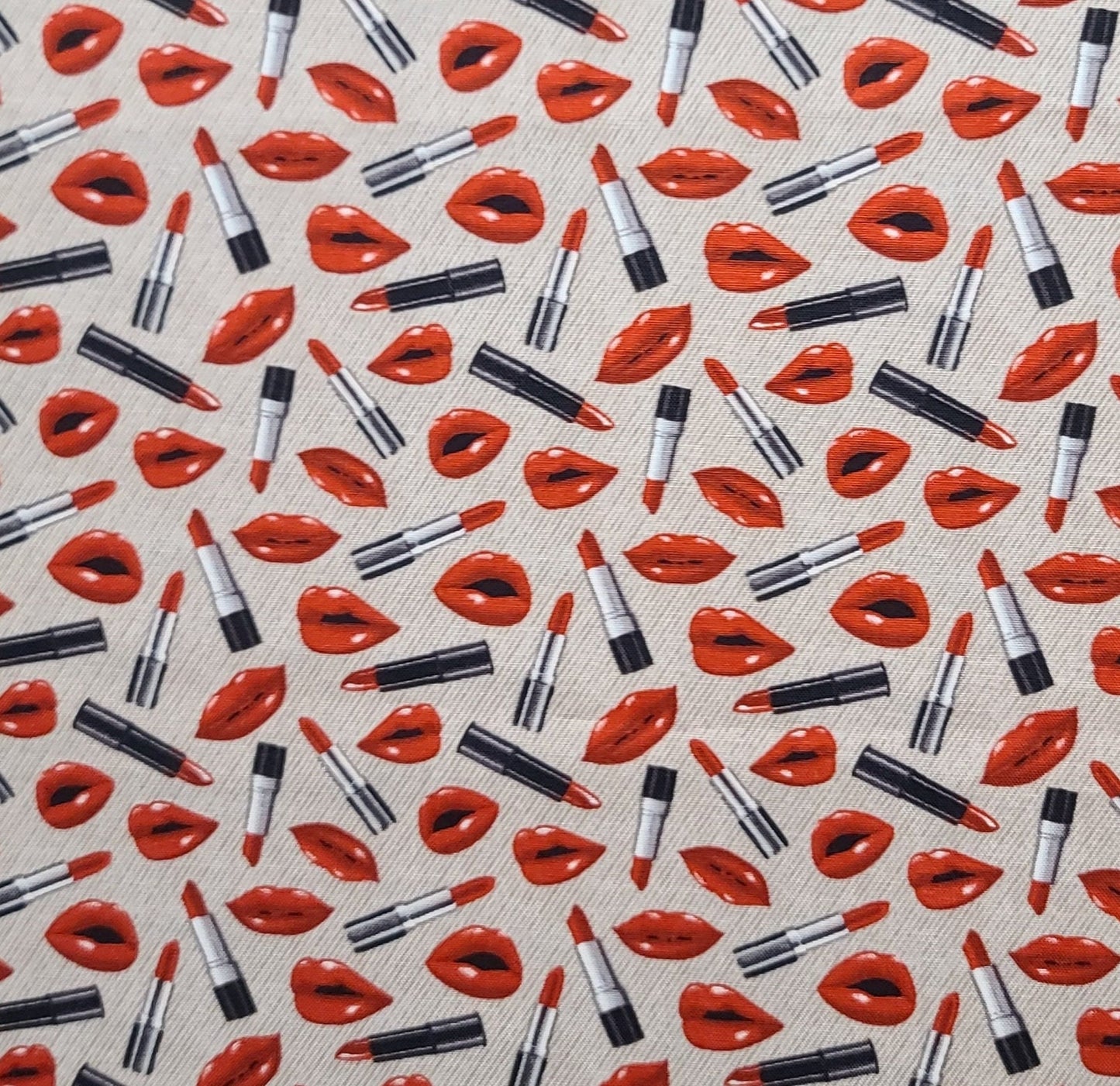 EOB - Paris by Oasis Fabrics Design#60-217 - Tan Patterned Fabric / Red, Black, Gray Lips and Lipstick Print