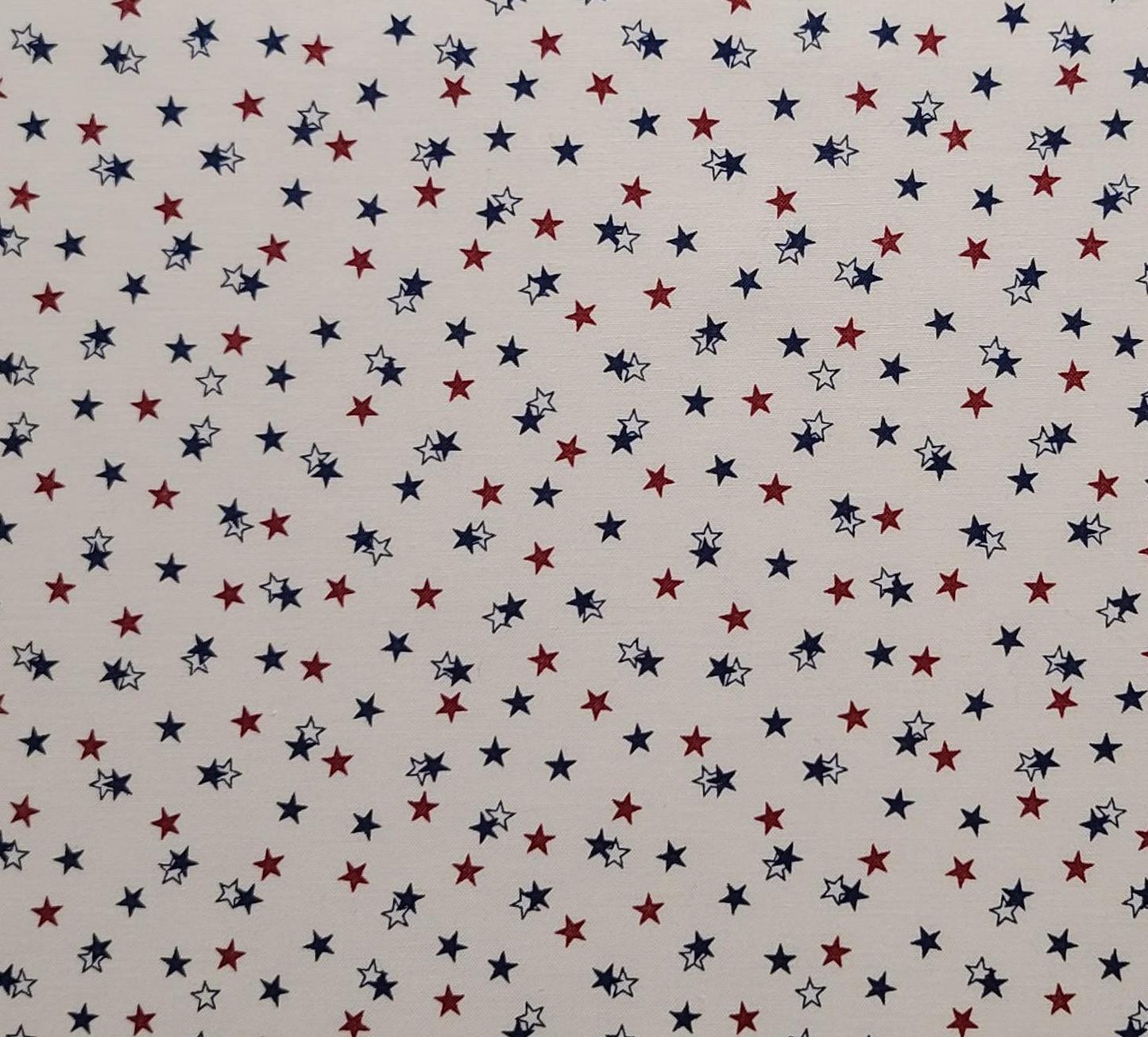 Robert Kaufman Co EG3229 American Heritage - White Fabric / Red, Blue Star Print