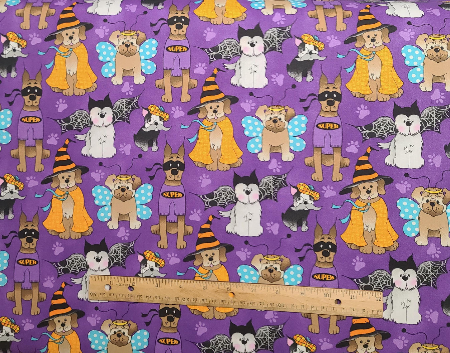 Patty Reed Designs 2018 Laurie Campbell La-Di-Draw Inc Fabric Traditions - Purple Fabric / Cartoon Dogs in Halloween Costumes