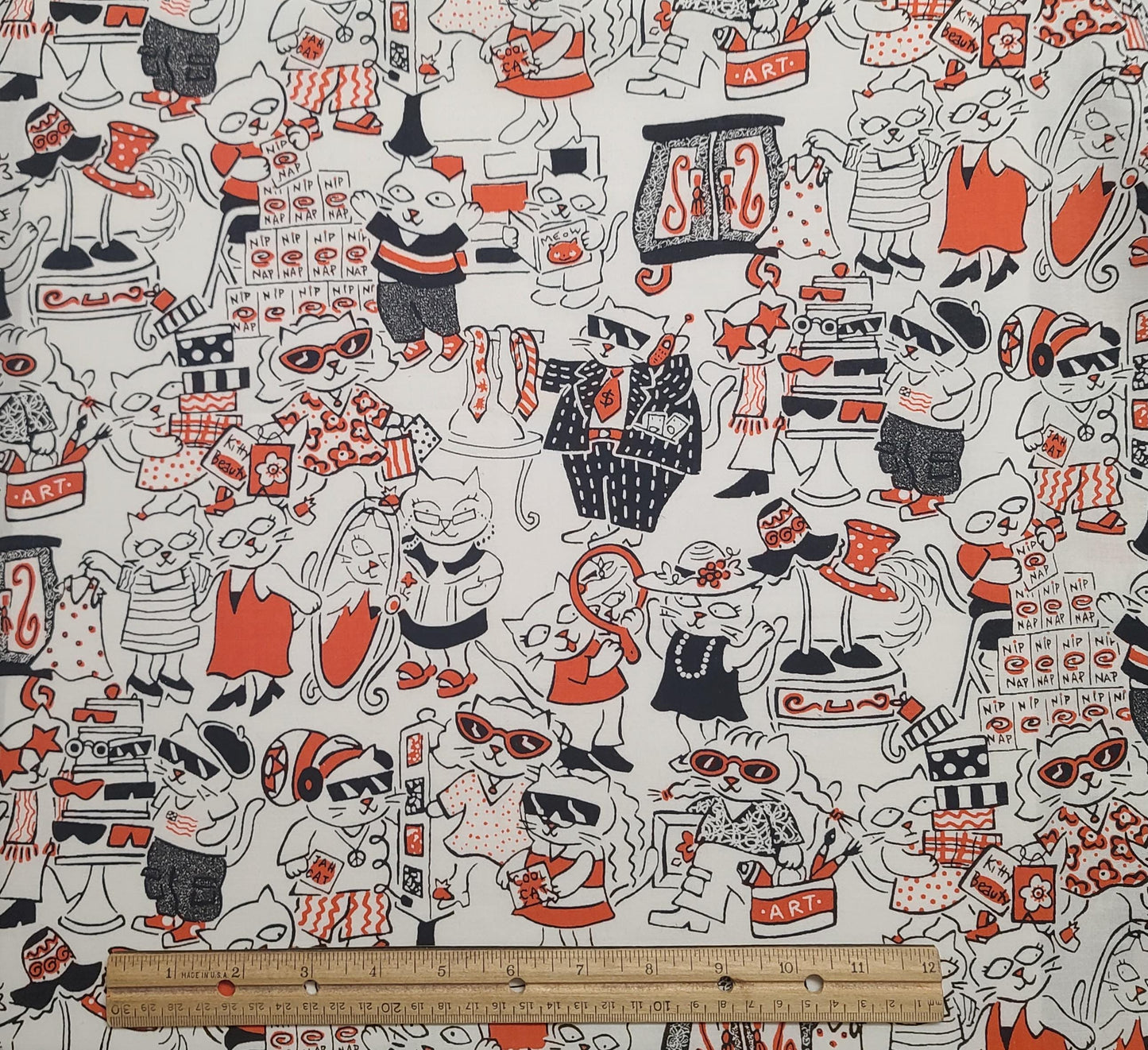 Pet Shop 6113 Springs Industries - White Fabric / Black, Orange Cartoon-Style Cat Print