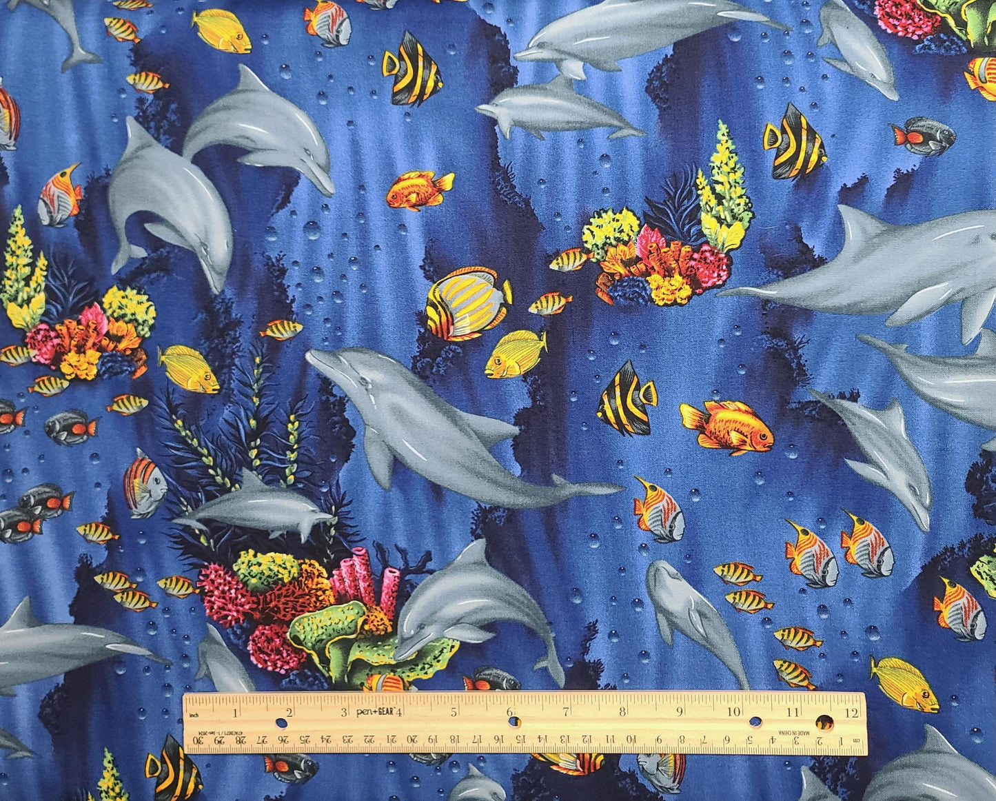 EOB - Ocean Paradise S#D451 by Hoffman California International Fabrics - Blue Fabric / Dolphin, Coral, Tropical Fish Print