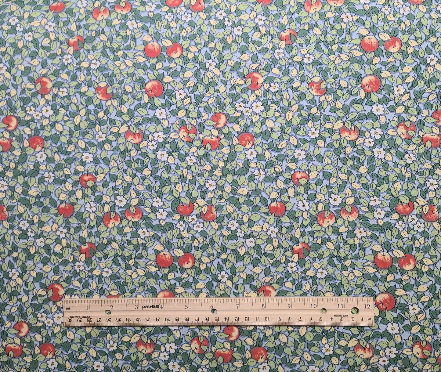 Fabric Traditions 1994 #2075 Susan Winget - Light Blue Fabric / Packed Leaf and Apple Print