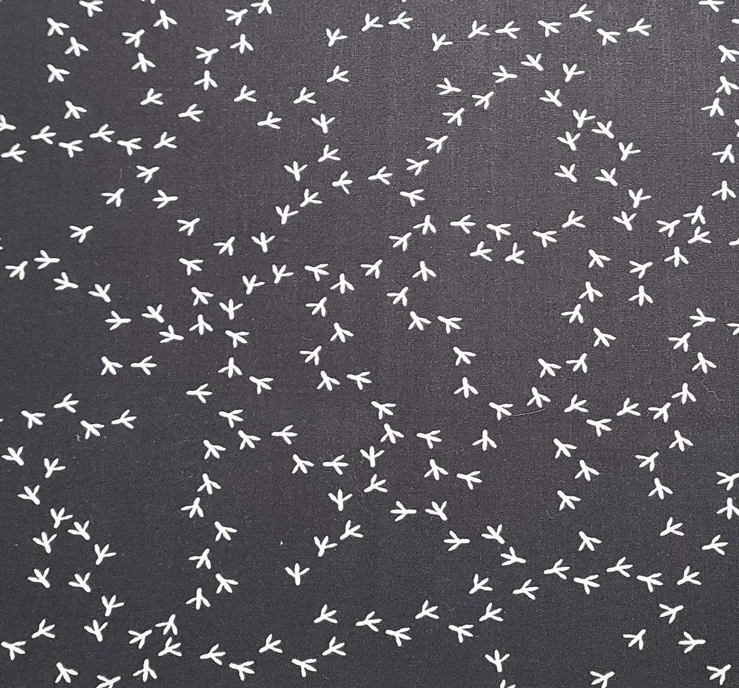 Tracks Loralie Harris for Loralie Designs - Black Fabric / White Chicken Tracks Print