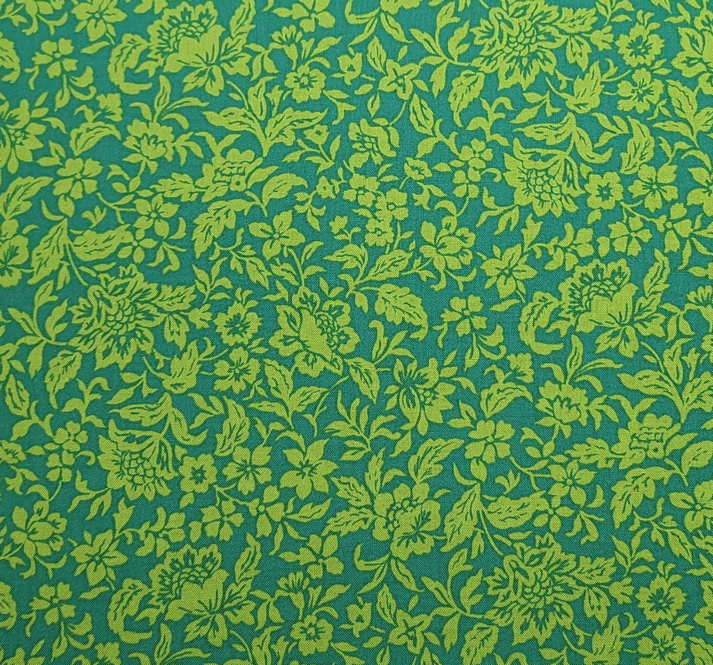 EOB - So You, Sew Fun 2006 RJR Fabric - Blue/Green Fabric / Bright Green Flower Vine Print