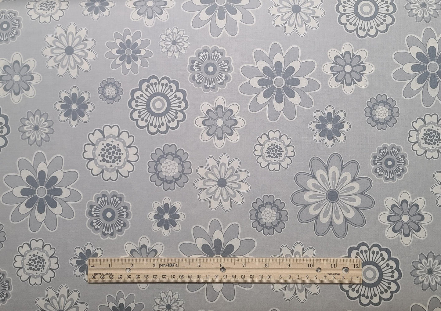 Paparazzi by Red Rooster Fabrics DSN#22274 - Pale Gray Fabric / Pewter, Gray, White Retro Flower Print