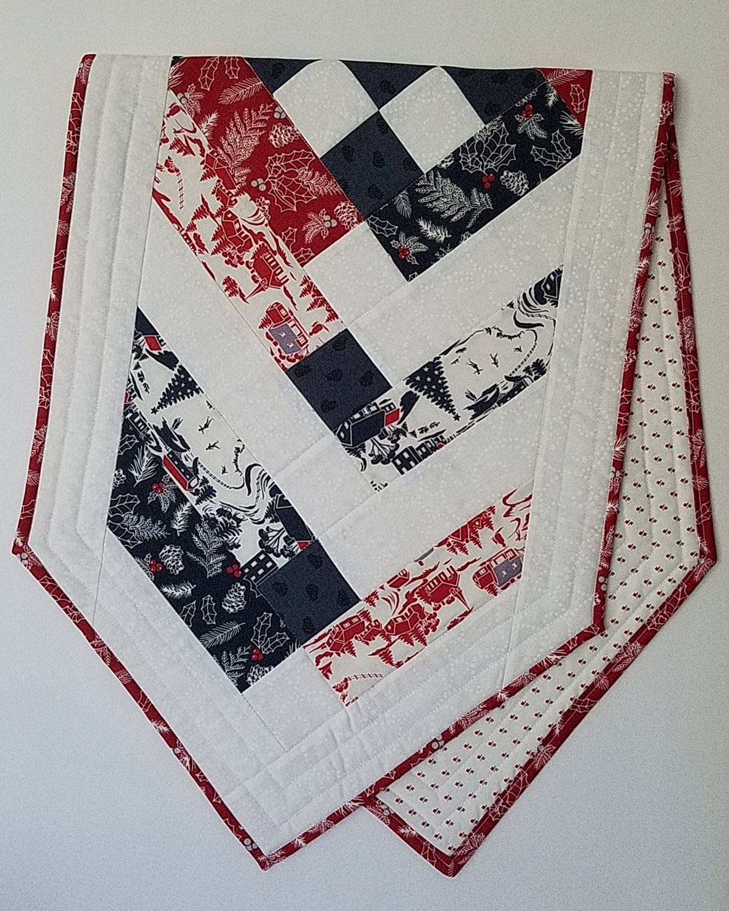 Friendship Braid Table Runner - Winter Berries