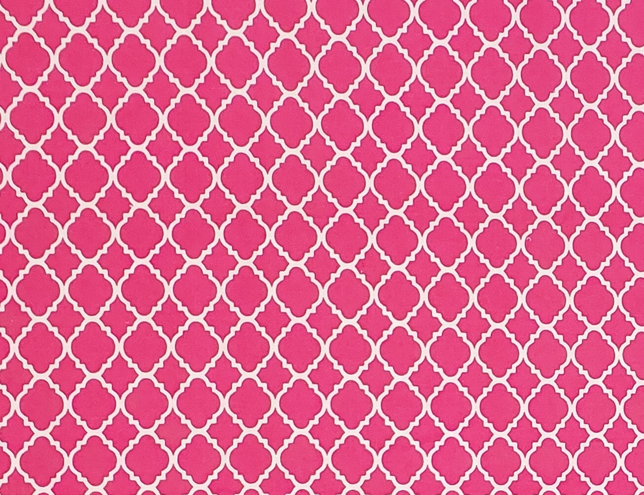 Bright Pink Fabric / White Lattice-Shaped Outline