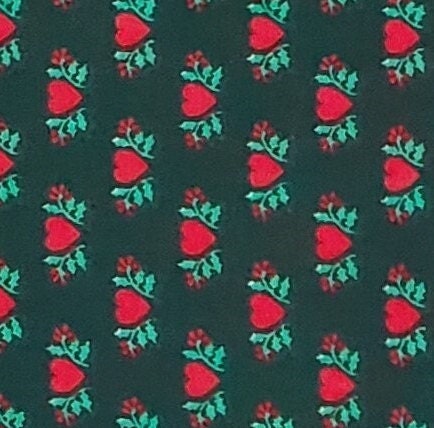 Spring Industries - Dark Green Fabric / Bright Red Hearts