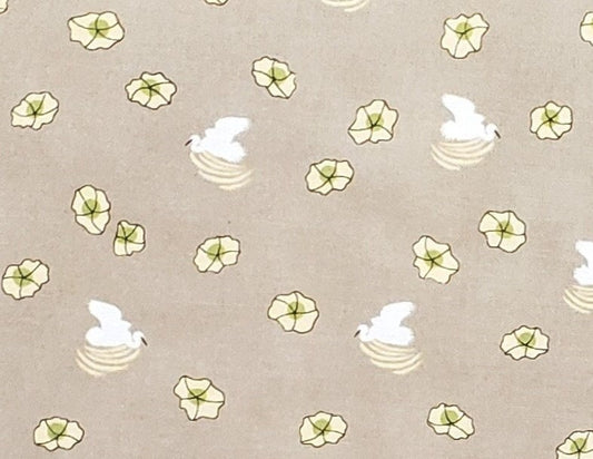 CP21589 Lotus Springs Creative Products Group - Tan Fabric / Lotus Blossoms and White Bird Nest Print