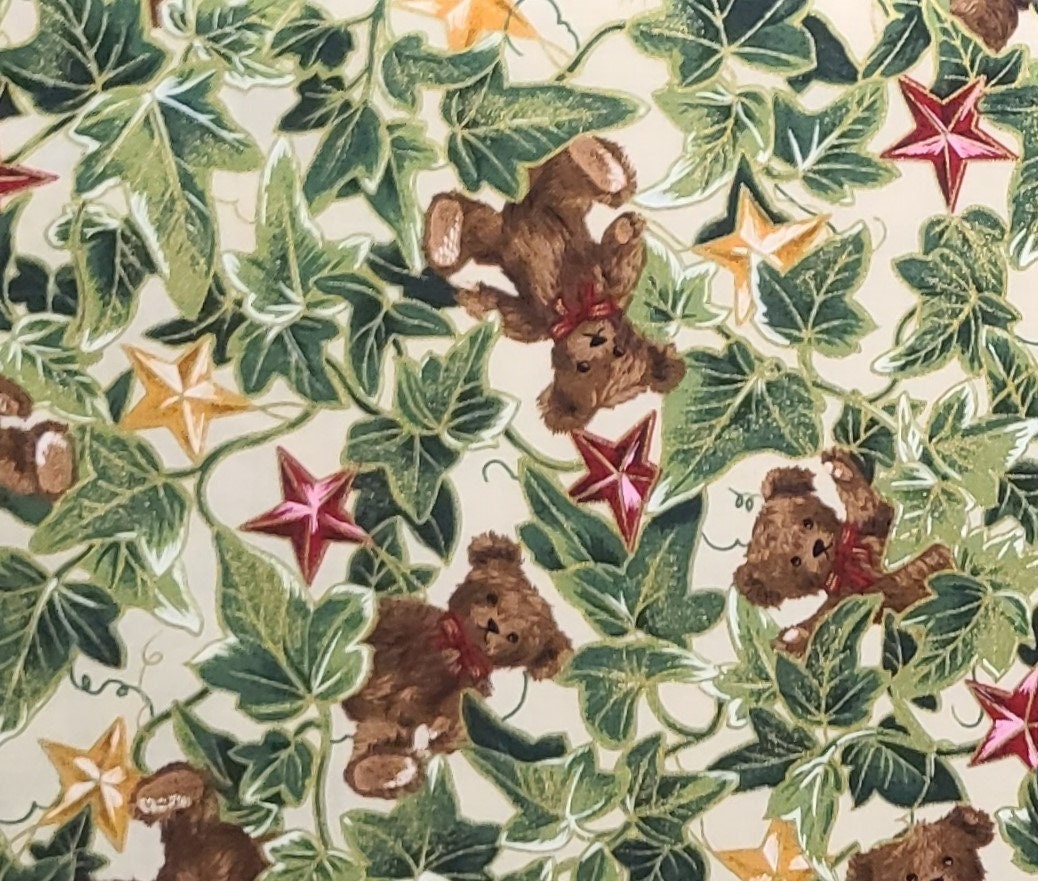 Holiday Editions by Fabri-Quilt, Inc. Design #871 - Cream Fabric / Teddy Bear, Ivy, Red and Gold Star Print / Gold Metallic Accents