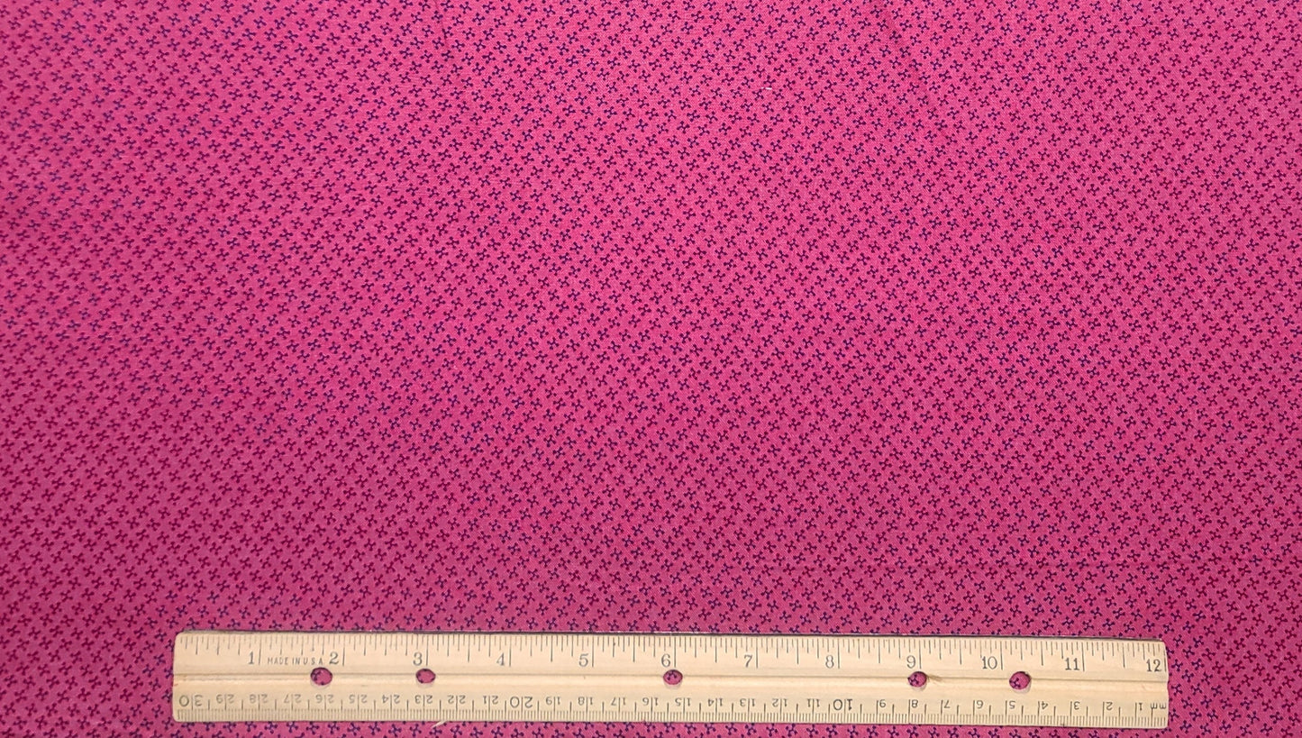 CP57028 India-Ditsy Purple Mary Fons Small Wonders for Springs Creative Products Group LLC - Raspberry Fabric / Purple Ditsy Print