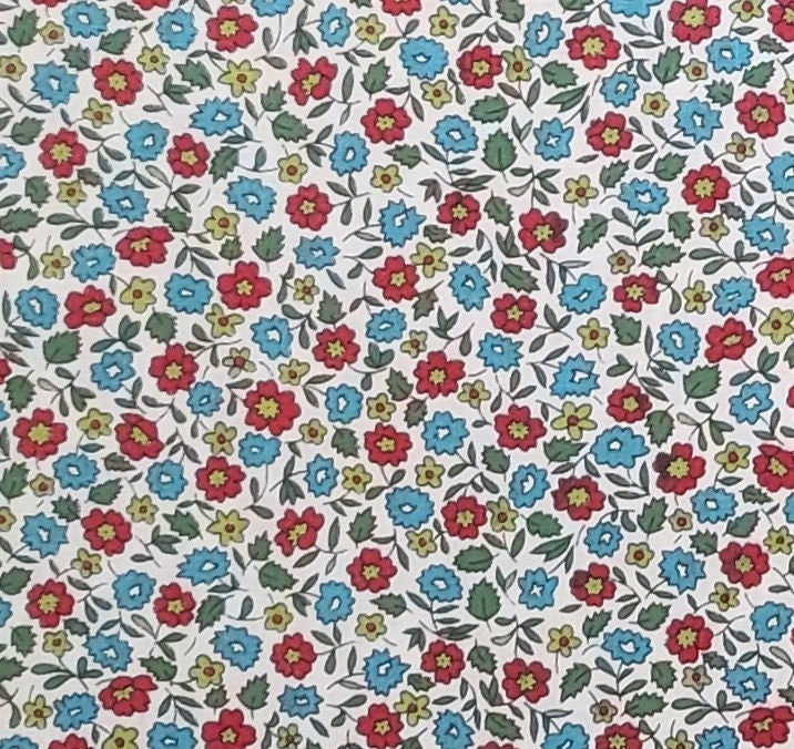 Vintage JC Penney 36" Wide White Fabric / Red, Dark Turquoise, Green Flower Print