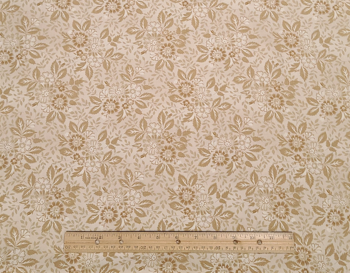 312 Winchester Tonal Floral Makower UK - Cream, Tan and Light Brown Floral Print Fabric