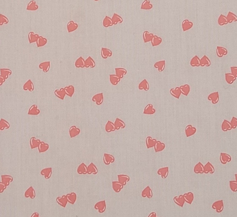 White Fabric / Scattered Pink Heart Print - Selvage to Selvage Print