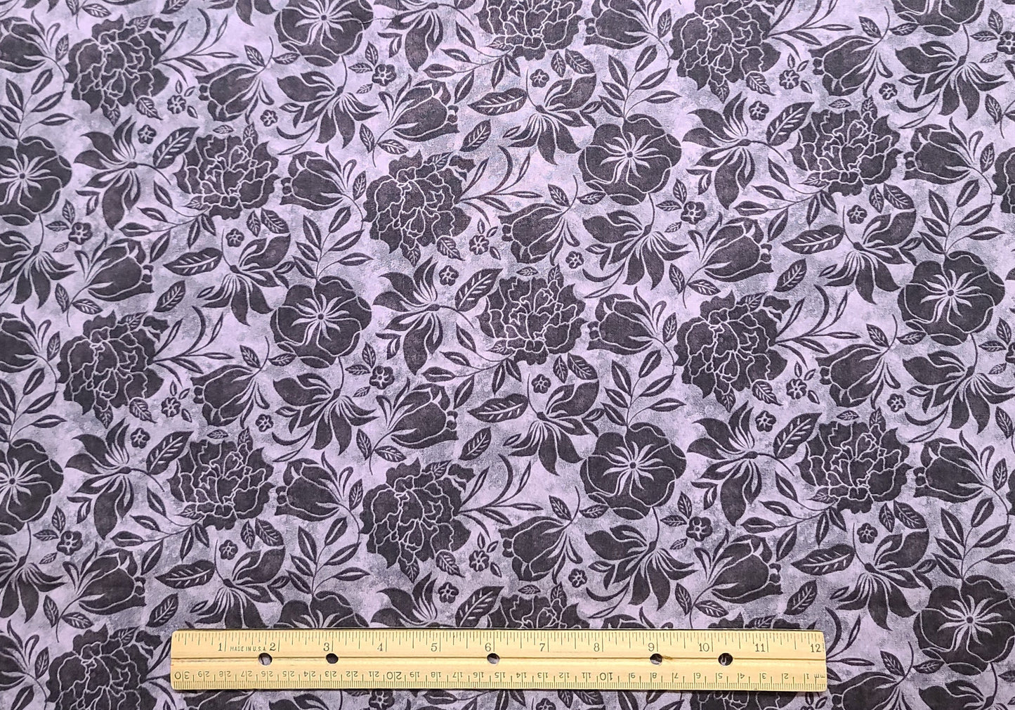 CP37854 Floral Stencil Susan Winget - Lavender and Light Purple Tonal Fabric / Dark Purple Flower Pattern