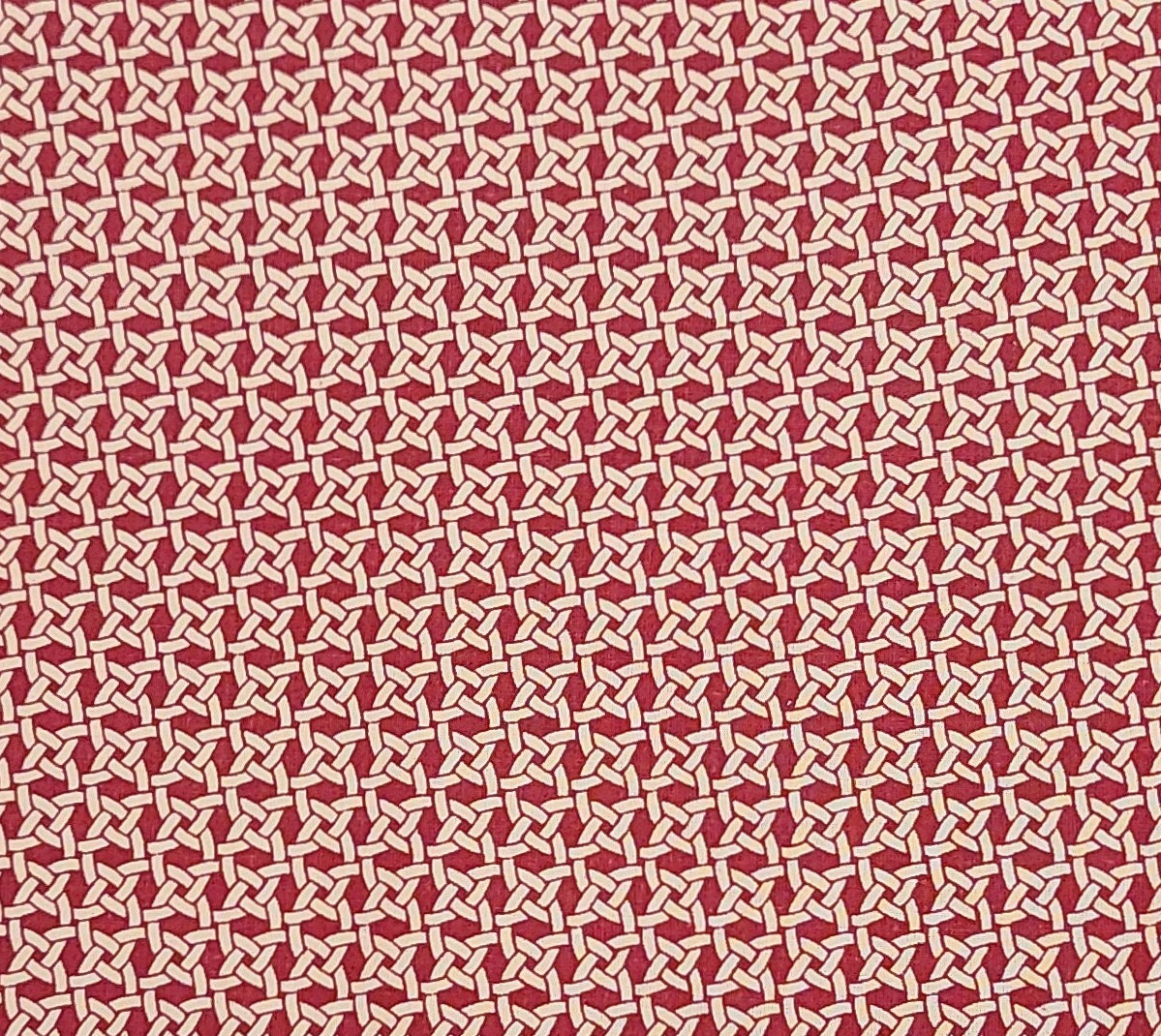Dark Red and Tan "Chain Link" Pattern Fabric - Selvage to Selvage Print