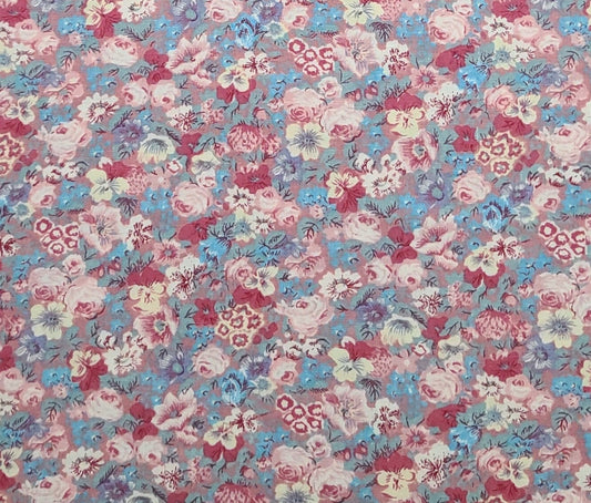 Peter Pan Fabrics Inc - Mauve, Pink, Blue and White Vintage Floral Print Fabric