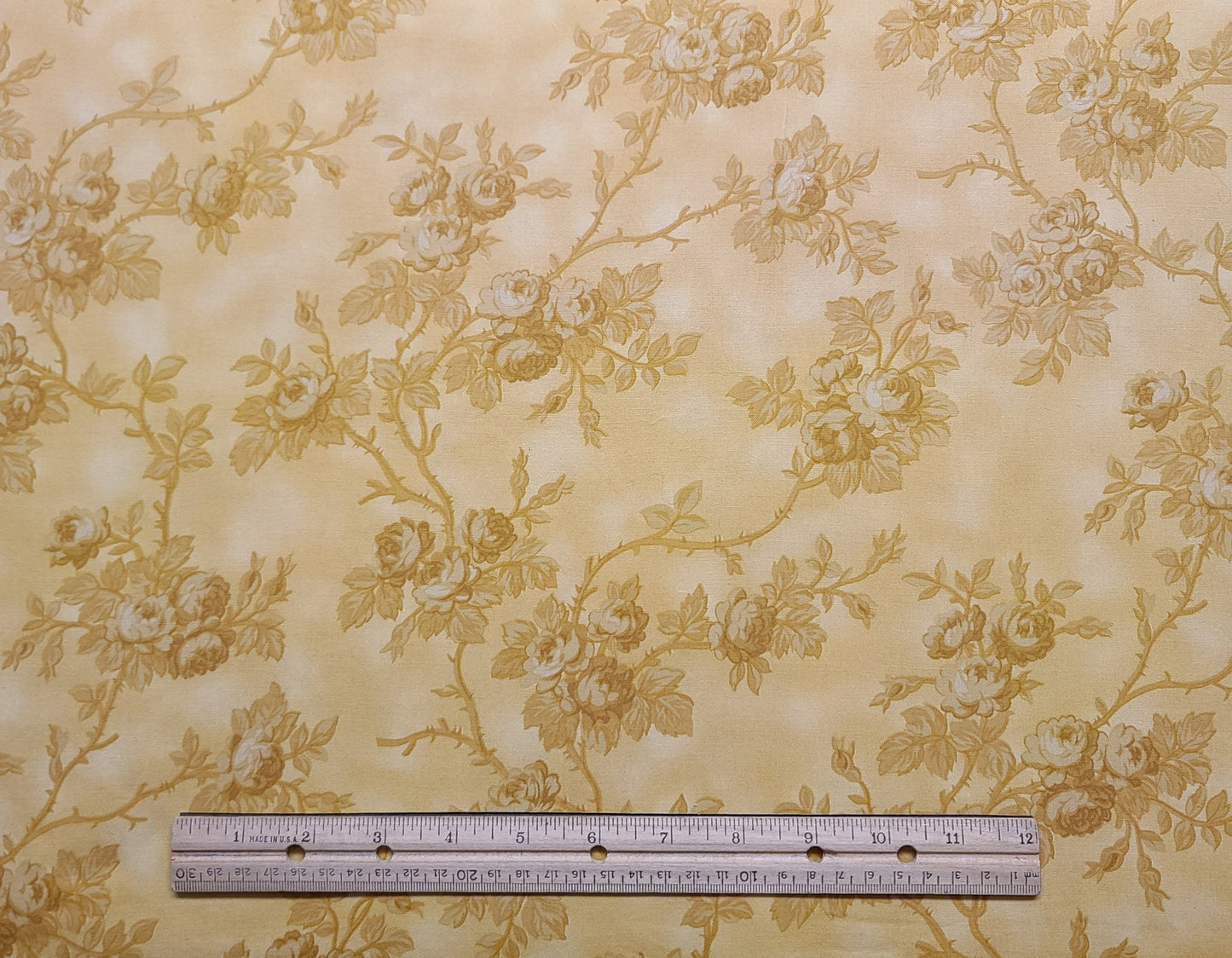 Sentimental Journey by Robyn Pandolph for SSI - Gold Tonal Fabric / Dark Gold Rose Print