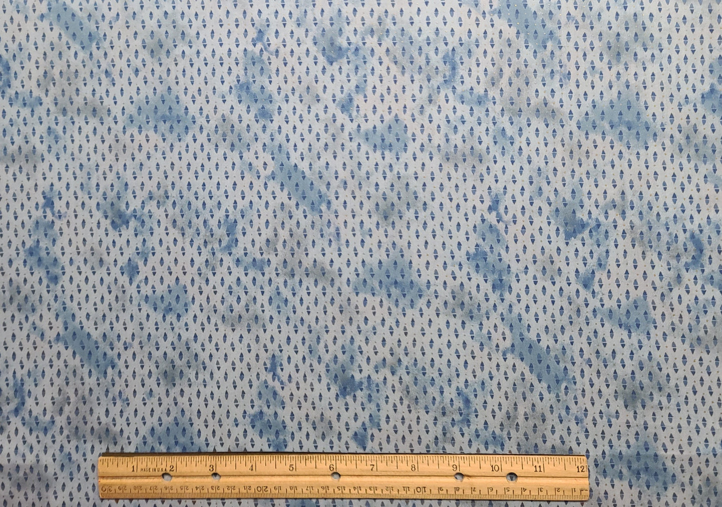 Classic Cottons 2002 - Pale and Dark Blue Tonal Fabric / Dark Blue Tonal Triangle Print / Gold Metallic Micro Dot